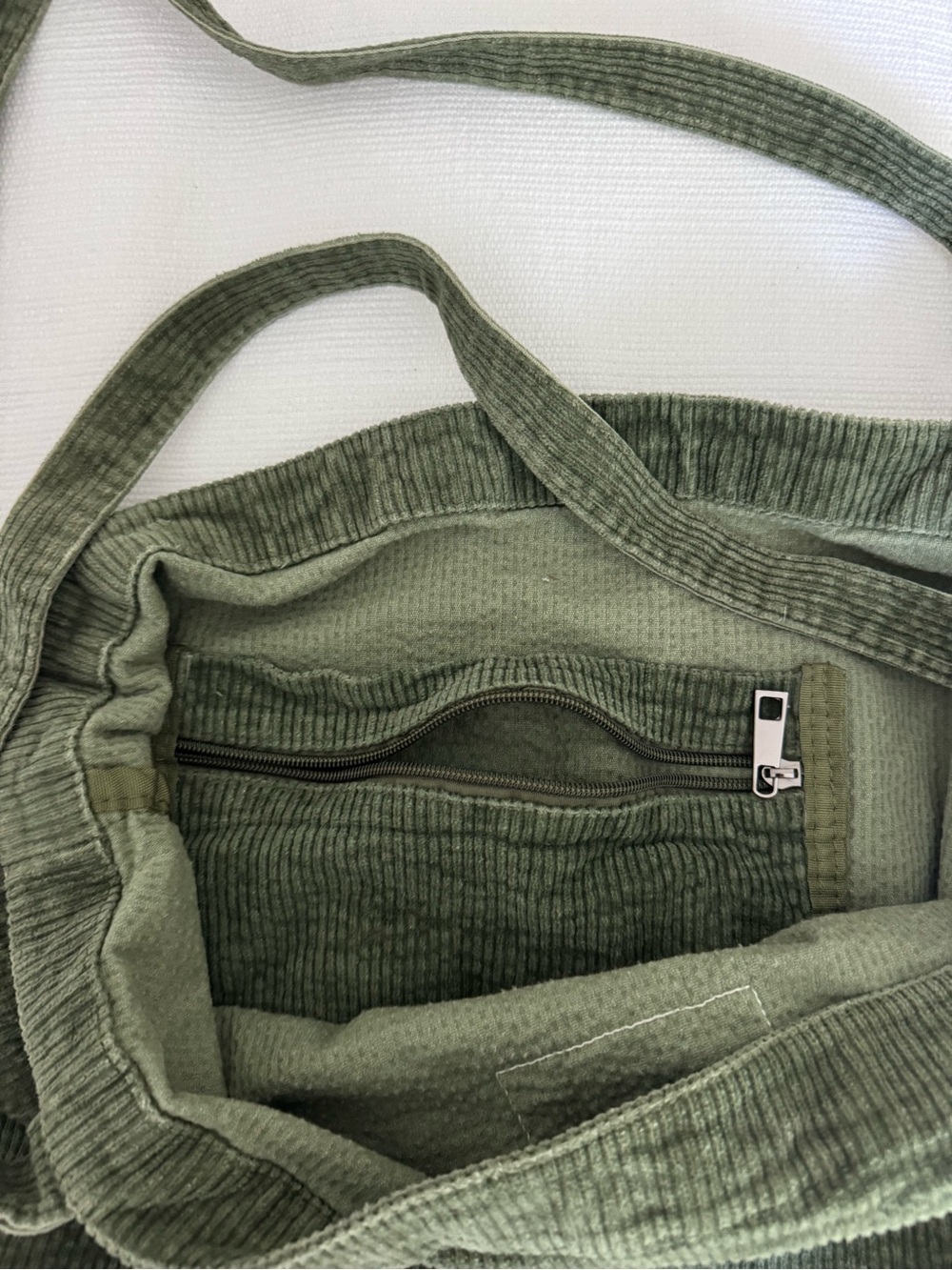 Green Corduroy Tote Bag - Ticket to Happiness Patch - Picture 4 of 4